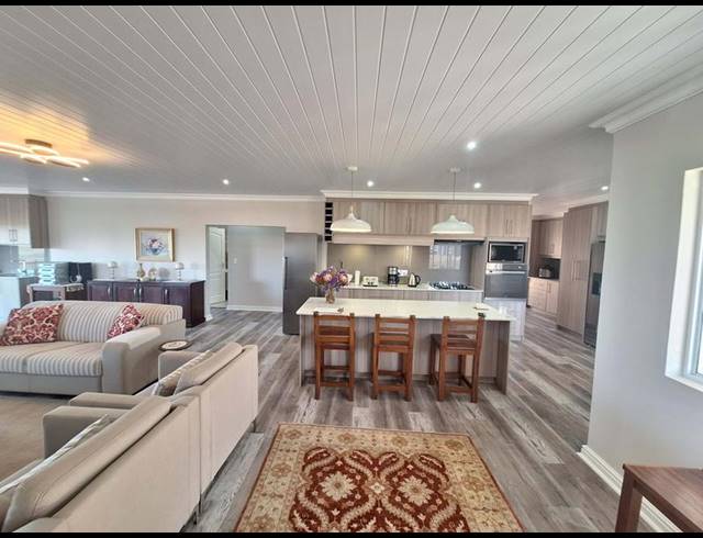 3 BEDROOM HOUSE FOR SALE IN MONTE CHRISTO